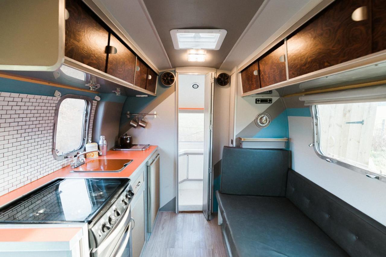 Silver Airstream Glamping & Rental Chichester Luaran gambar