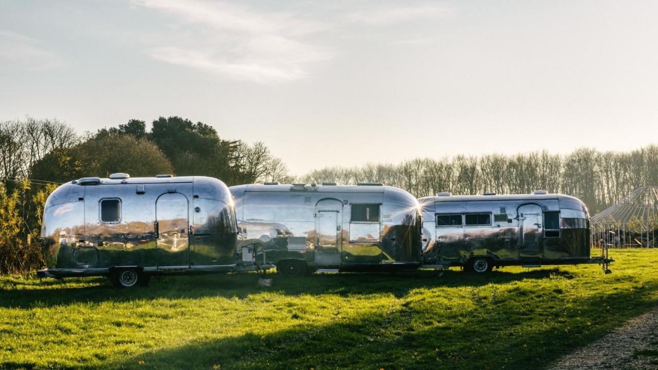 Silver Airstream Glamping & Rental Chichester Luaran gambar