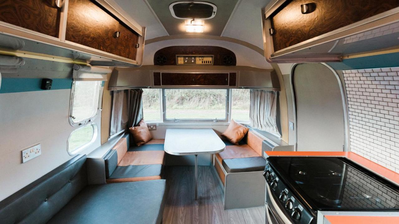 Silver Airstream Glamping & Rental Chichester Luaran gambar