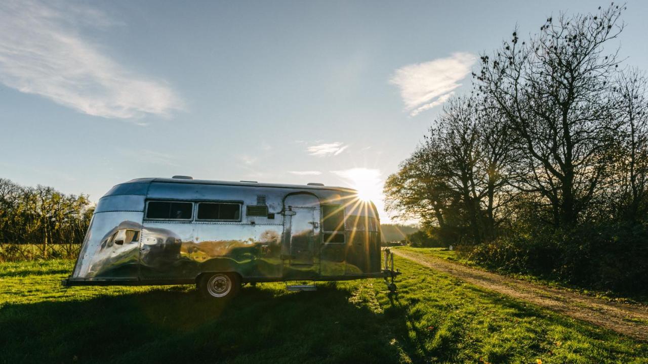 Silver Airstream Glamping & Rental Chichester Luaran gambar