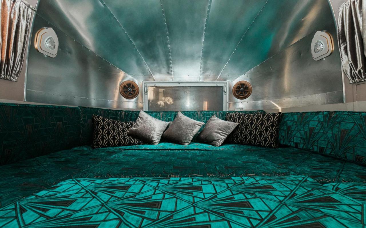 Silver Airstream Glamping & Rental Chichester Luaran gambar
