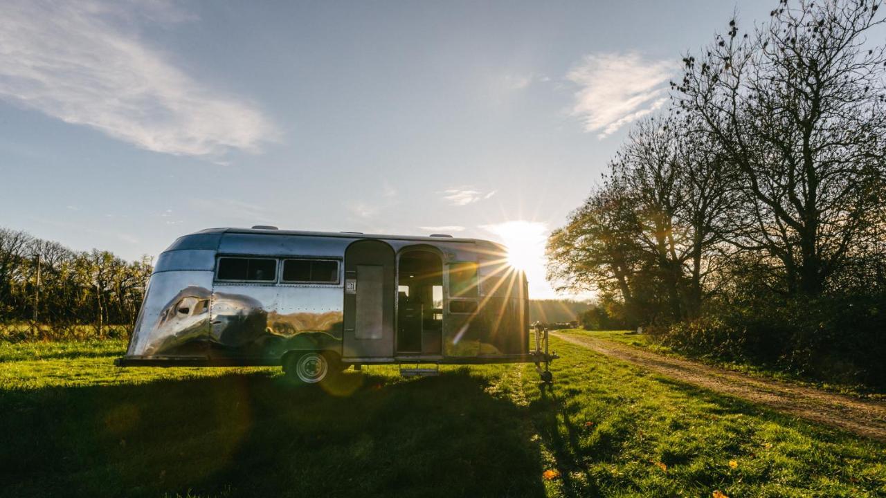 Silver Airstream Glamping & Rental Chichester Luaran gambar