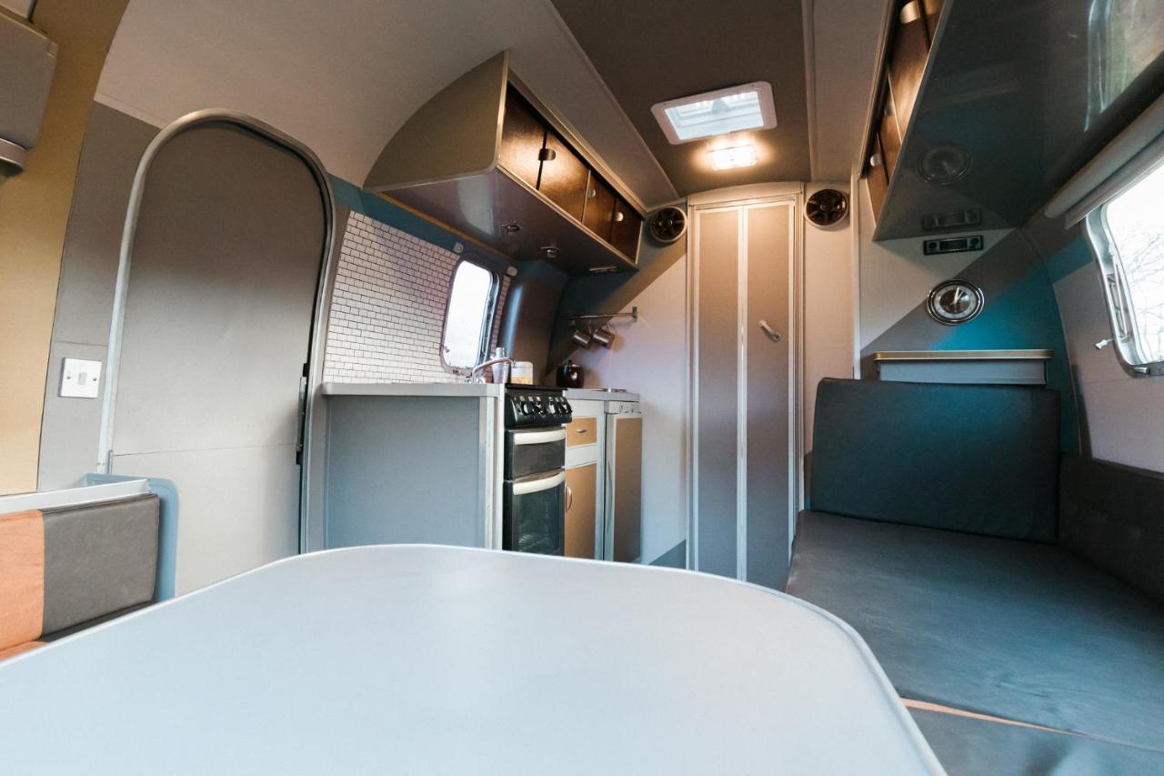 Silver Airstream Glamping & Rental Chichester Luaran gambar