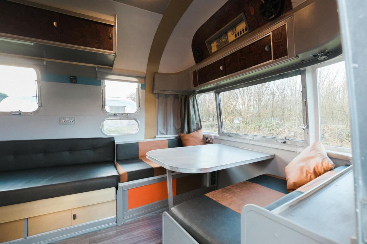 Silver Airstream Glamping & Rental Chichester Luaran gambar