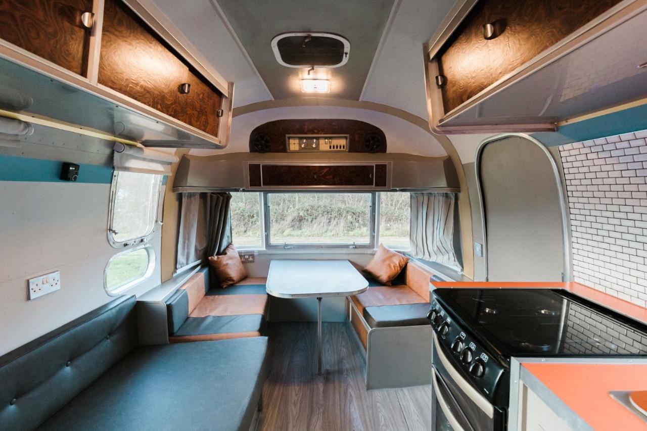 Silver Airstream Glamping & Rental Chichester Luaran gambar